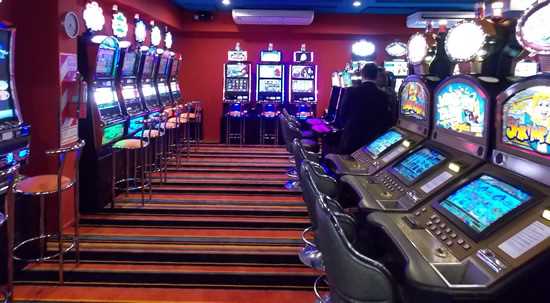 Más tragamonedas en efectivo - Jugar en línea - Revisión de máquinas tragamonedas de casino